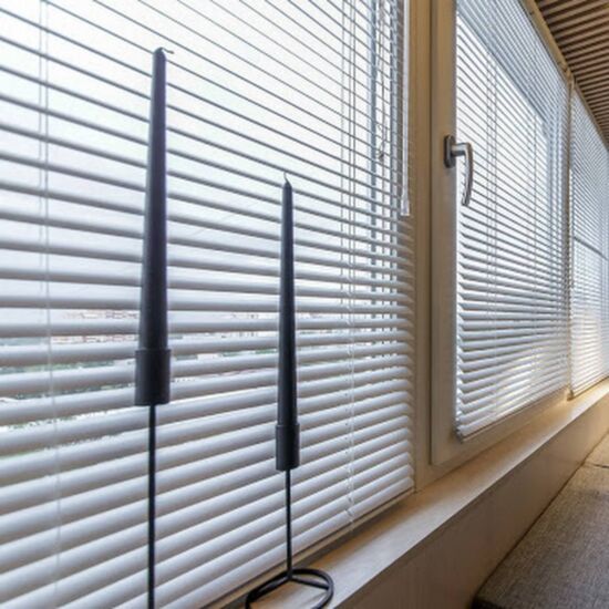 Горизонтальные жалюзи для лоджии