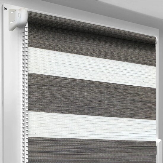 Рулонные шторы День Ночь для витрин